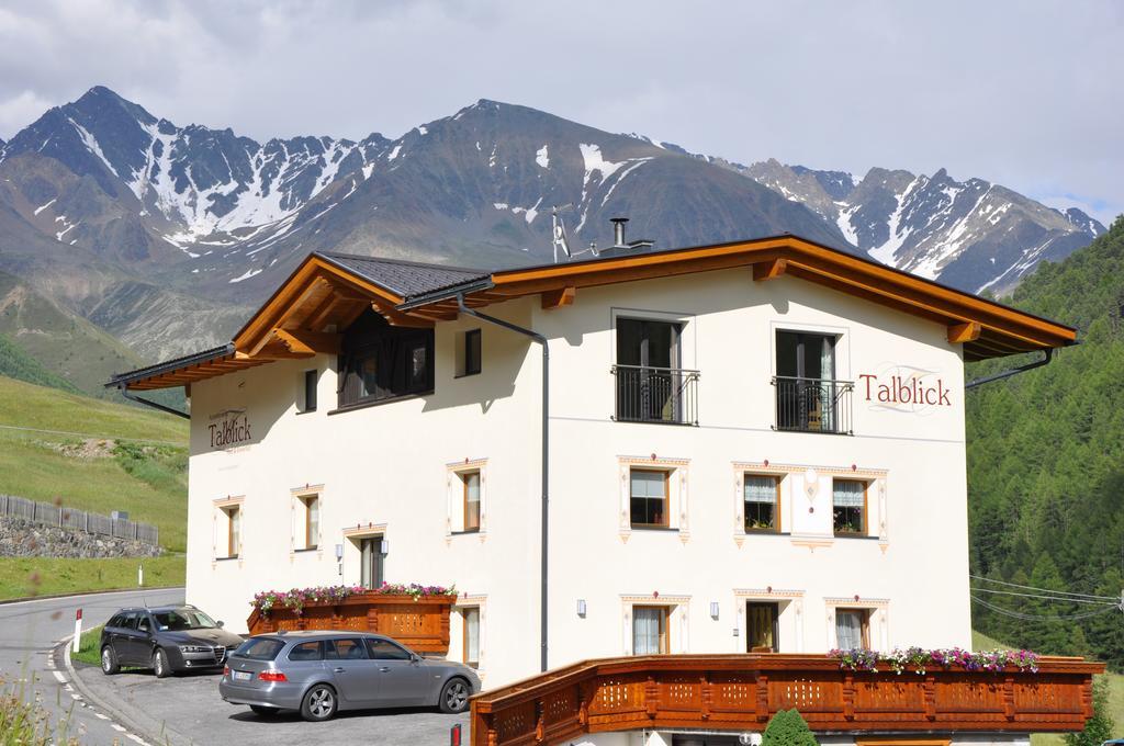 Haus Talblick Appartement Curon Venosta Buitenkant foto